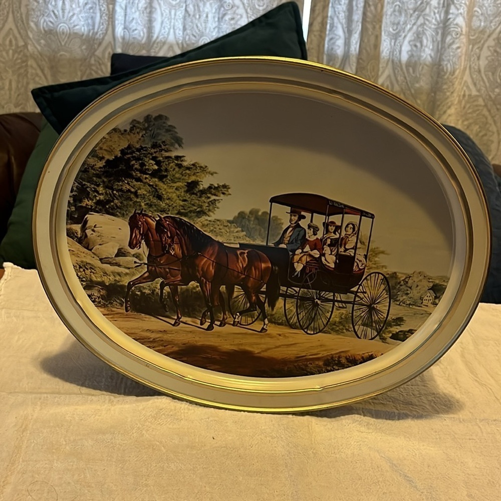 Vintage cookie tin. Sunshine Biscuits - Picture 2 of 8